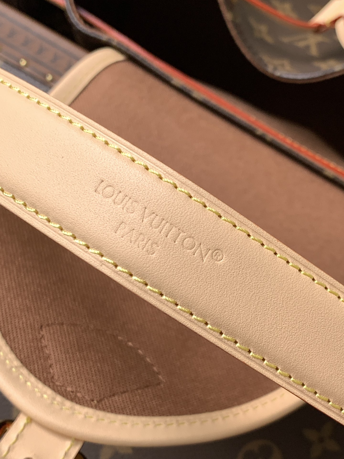 Louis Vuitton Hot New Product-34