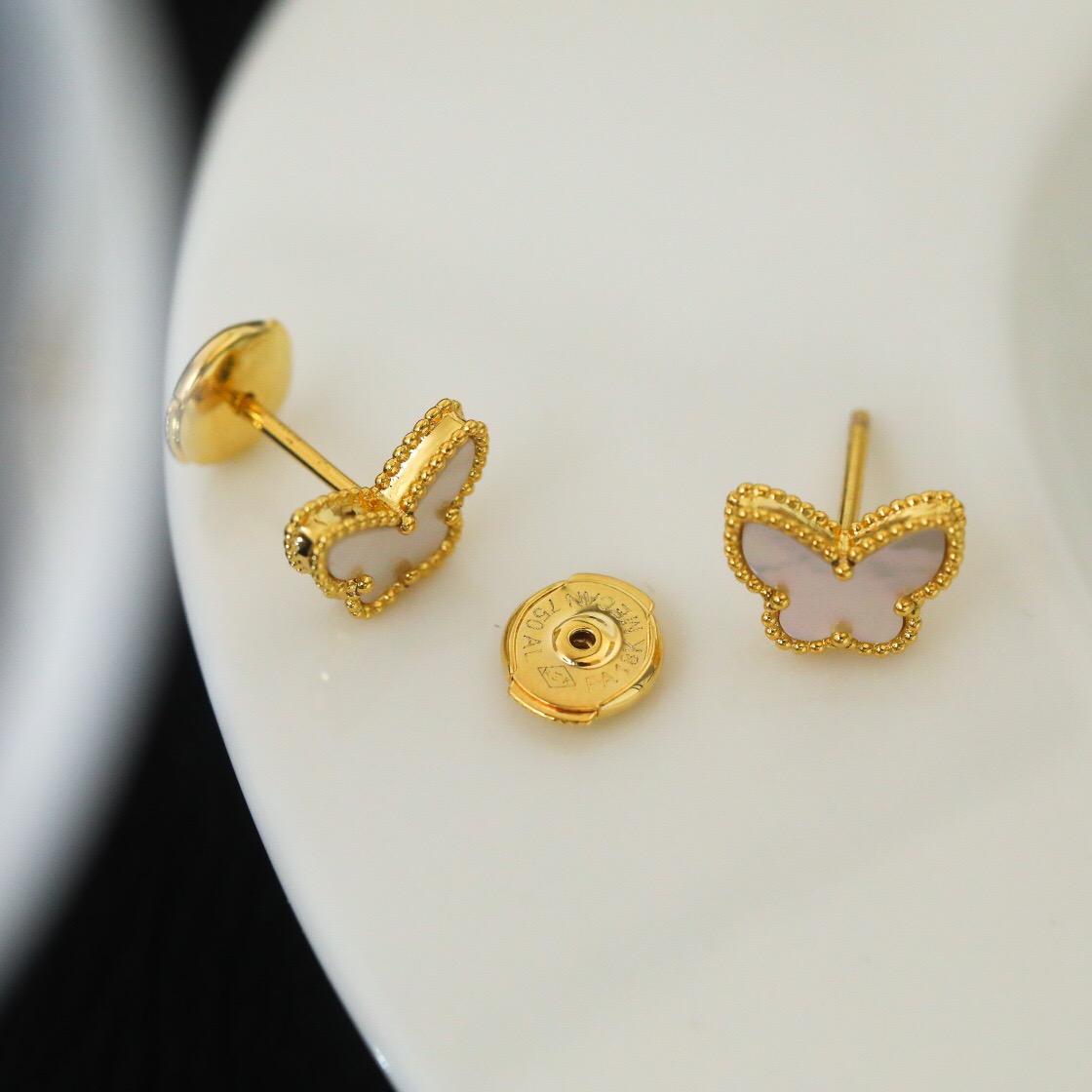 Van Cleef & Arpels earring-117