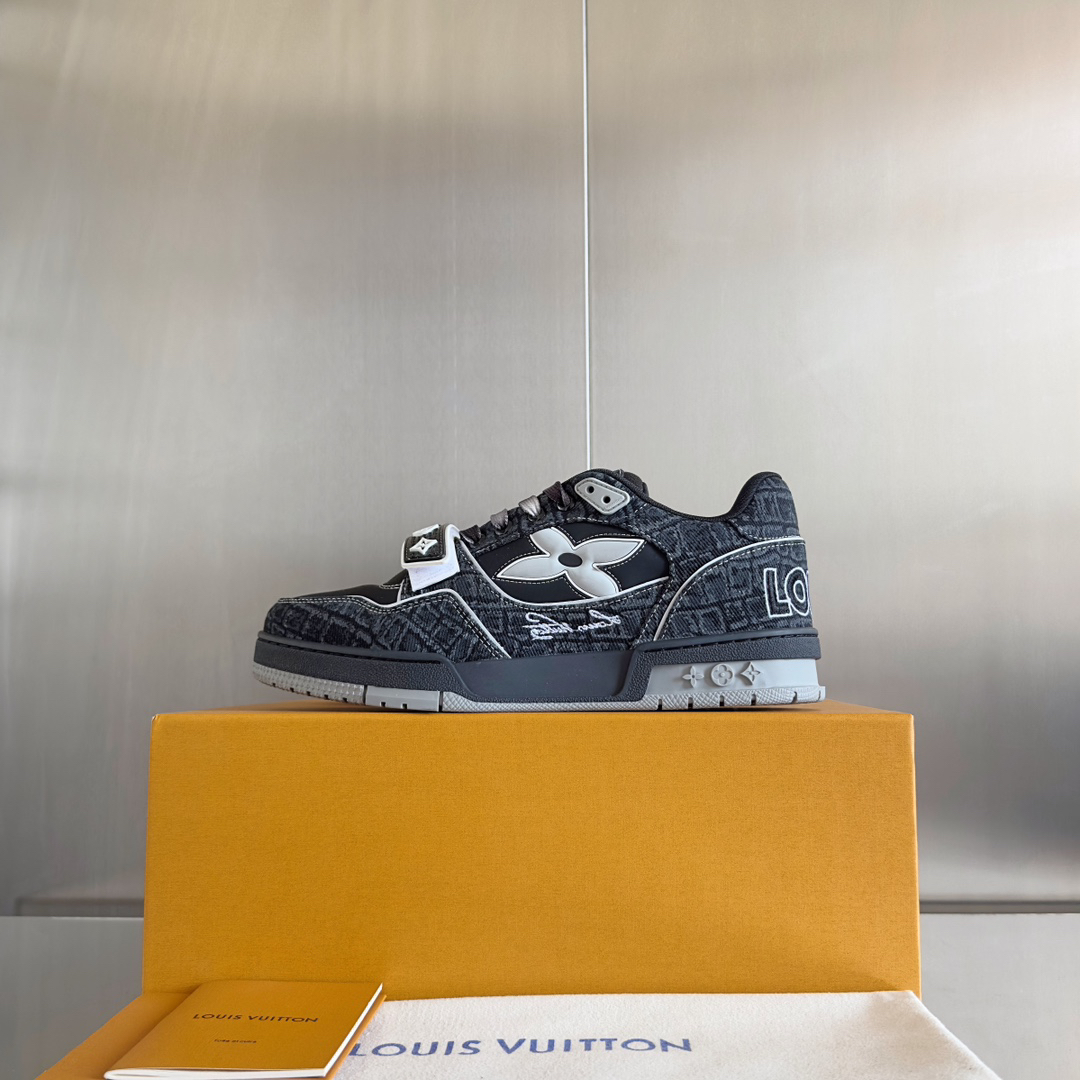 Lv Sneakers-84