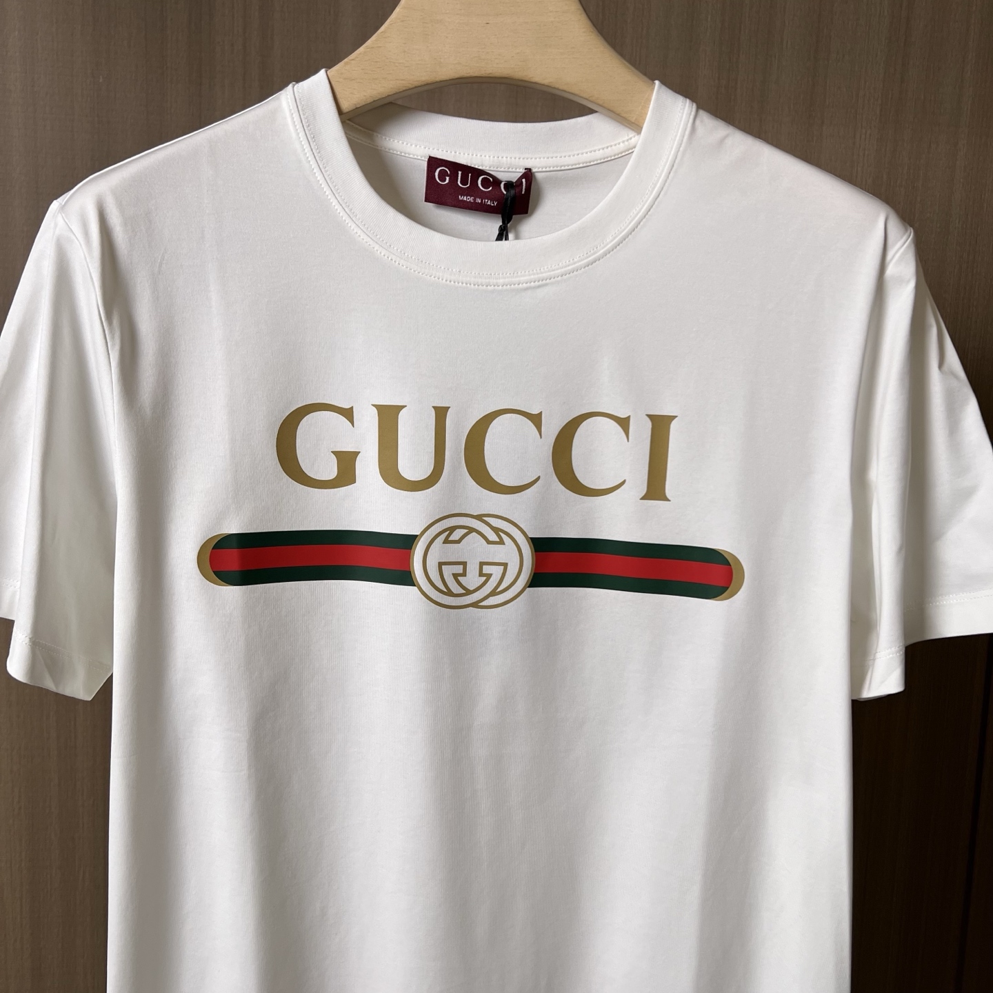 Gucci Clothing-211