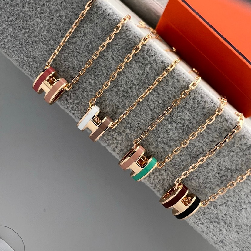 Hermes necklace-70