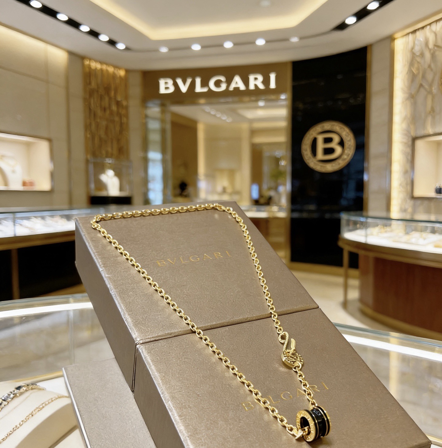 Bottega Veneta necklace-9