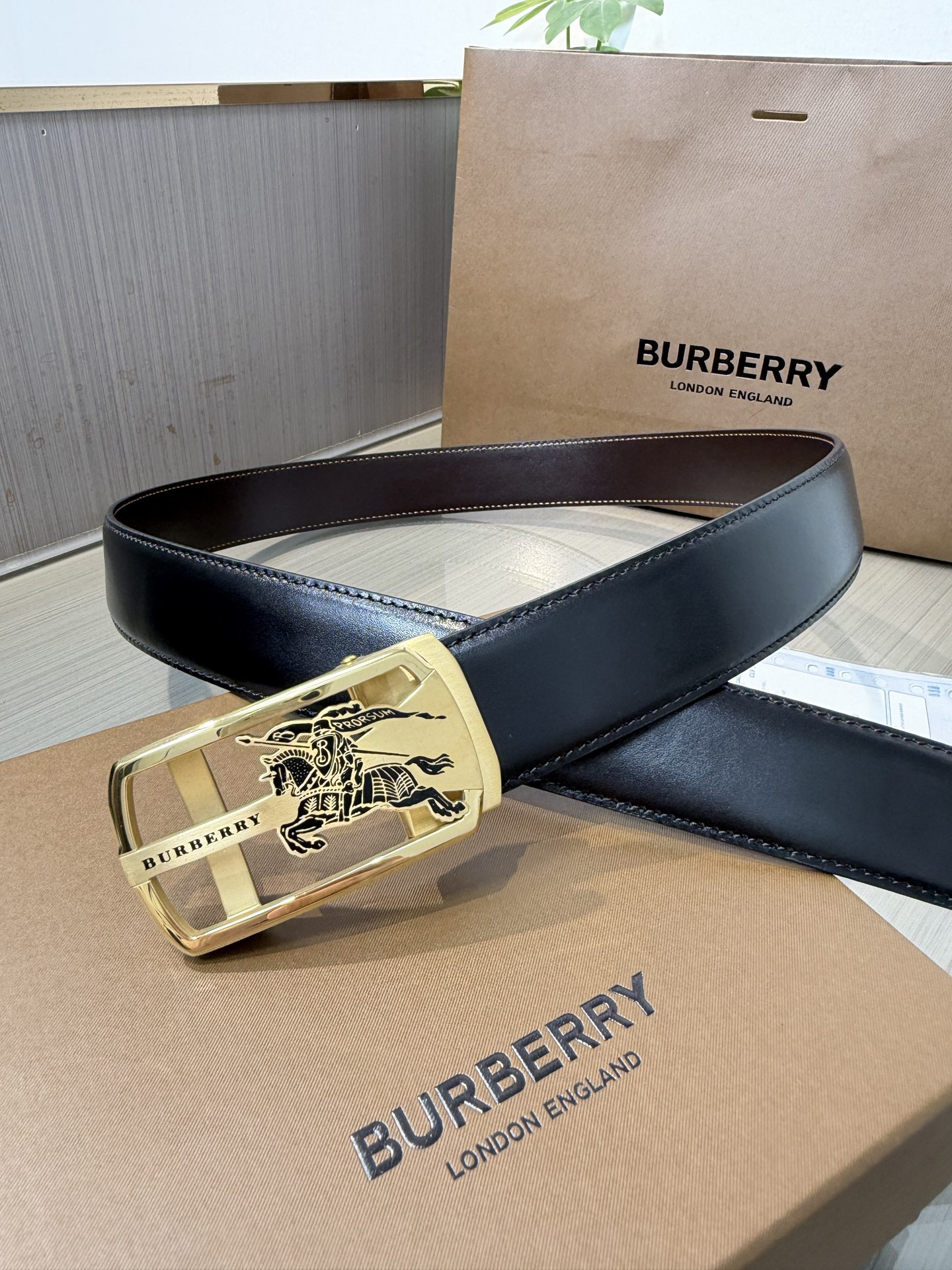 Burberry belt-80