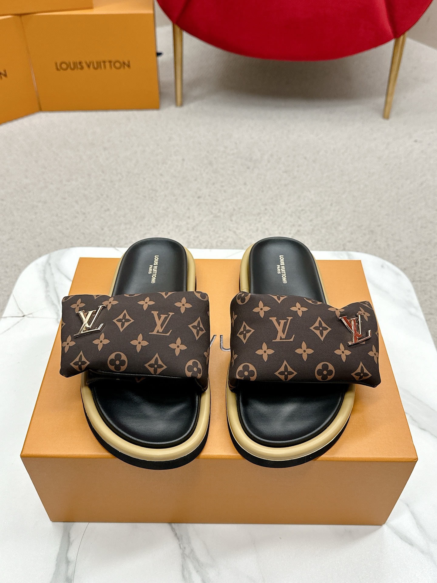 LV Summer footwear