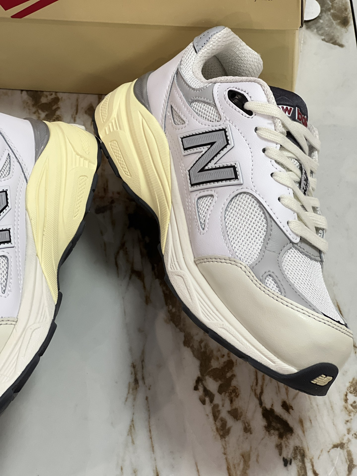 New Balance Sneakers-148