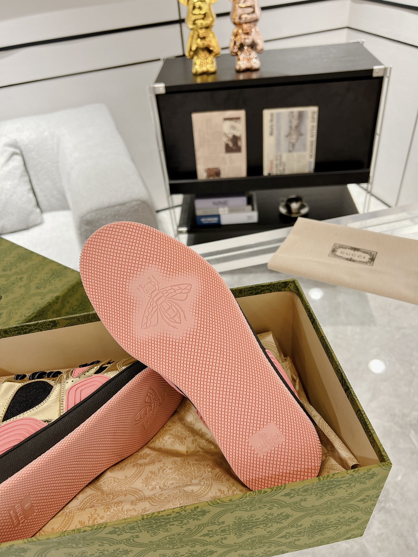 Gucci Sneakers-31