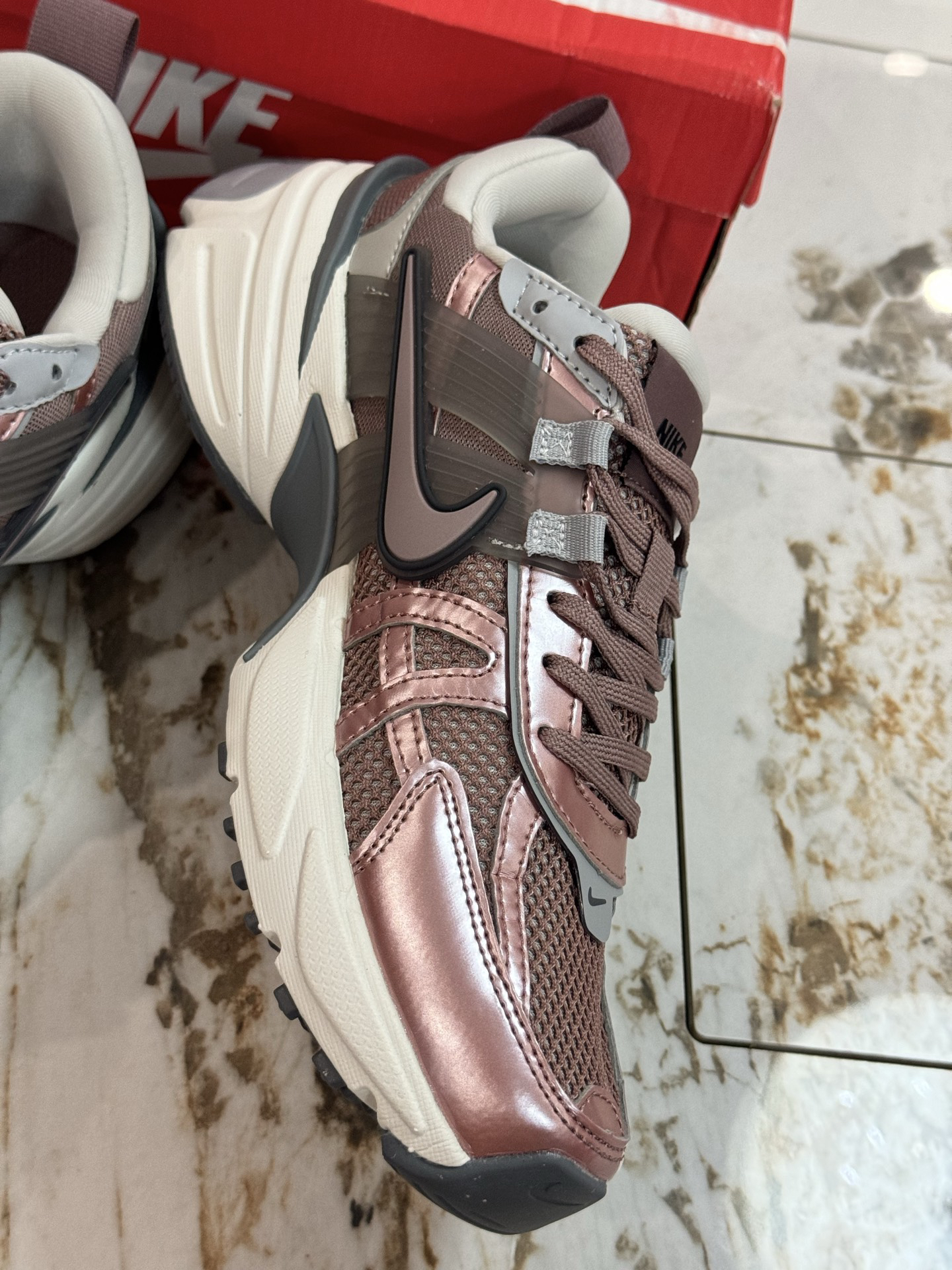 Nike Sneakers-244