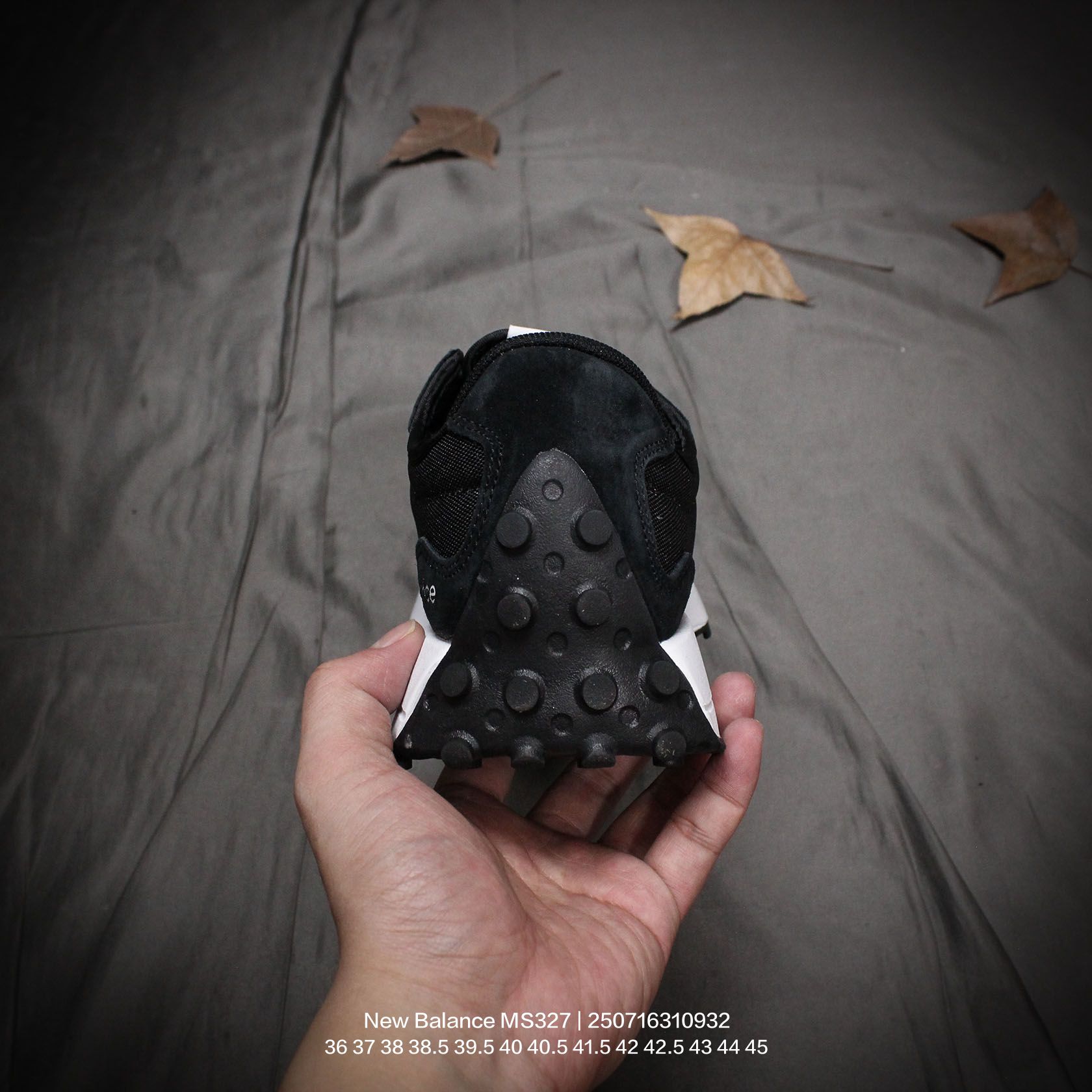 New Balance Sneakers-305