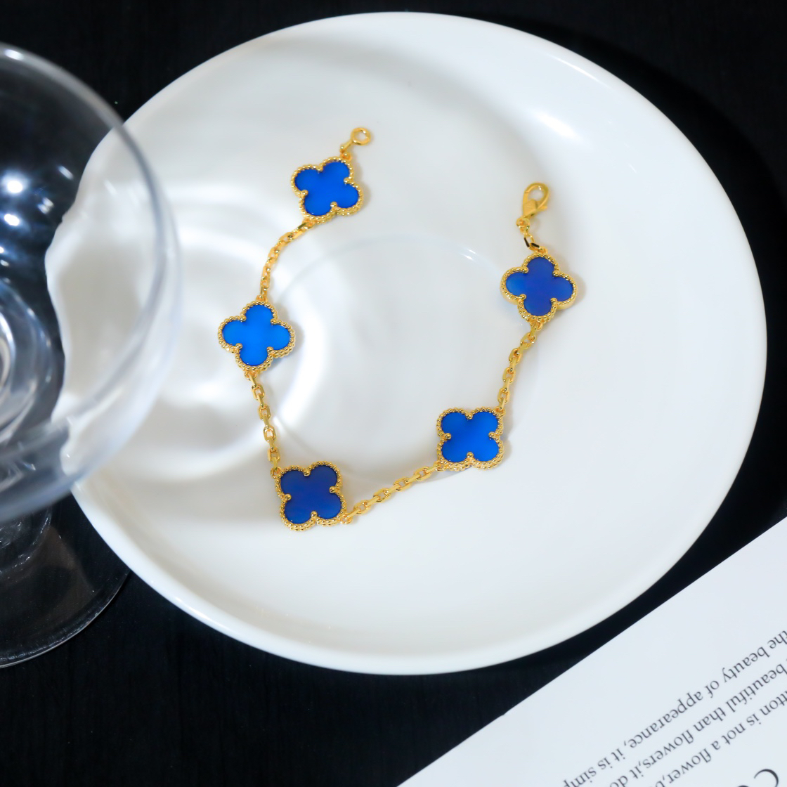 Van Cleef & Arpels Bracelet-41