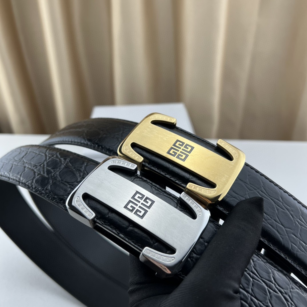 Givenchy belt-90