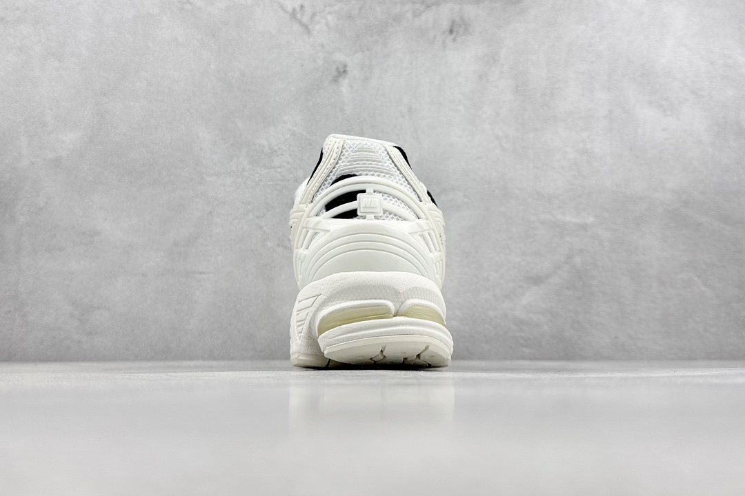 New Balance Sneakers-91