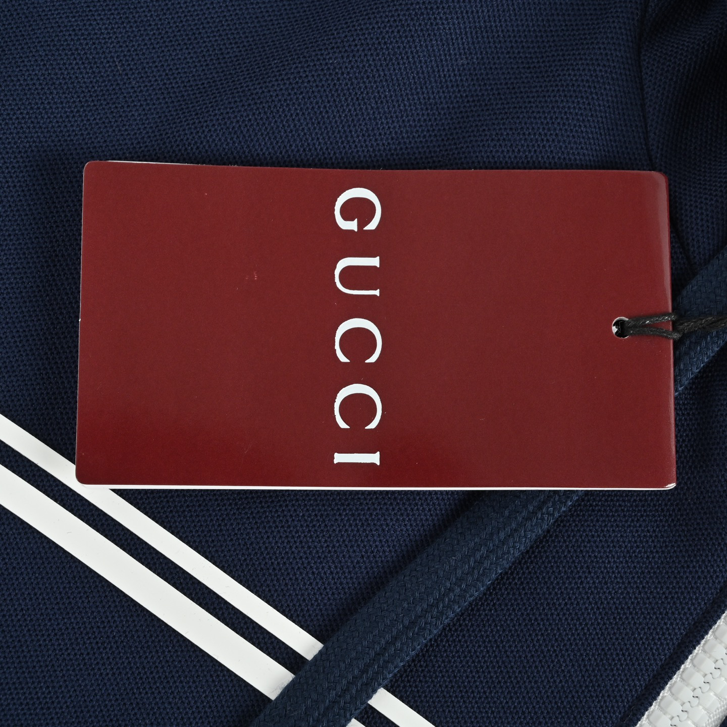 Gucci Clothing-231