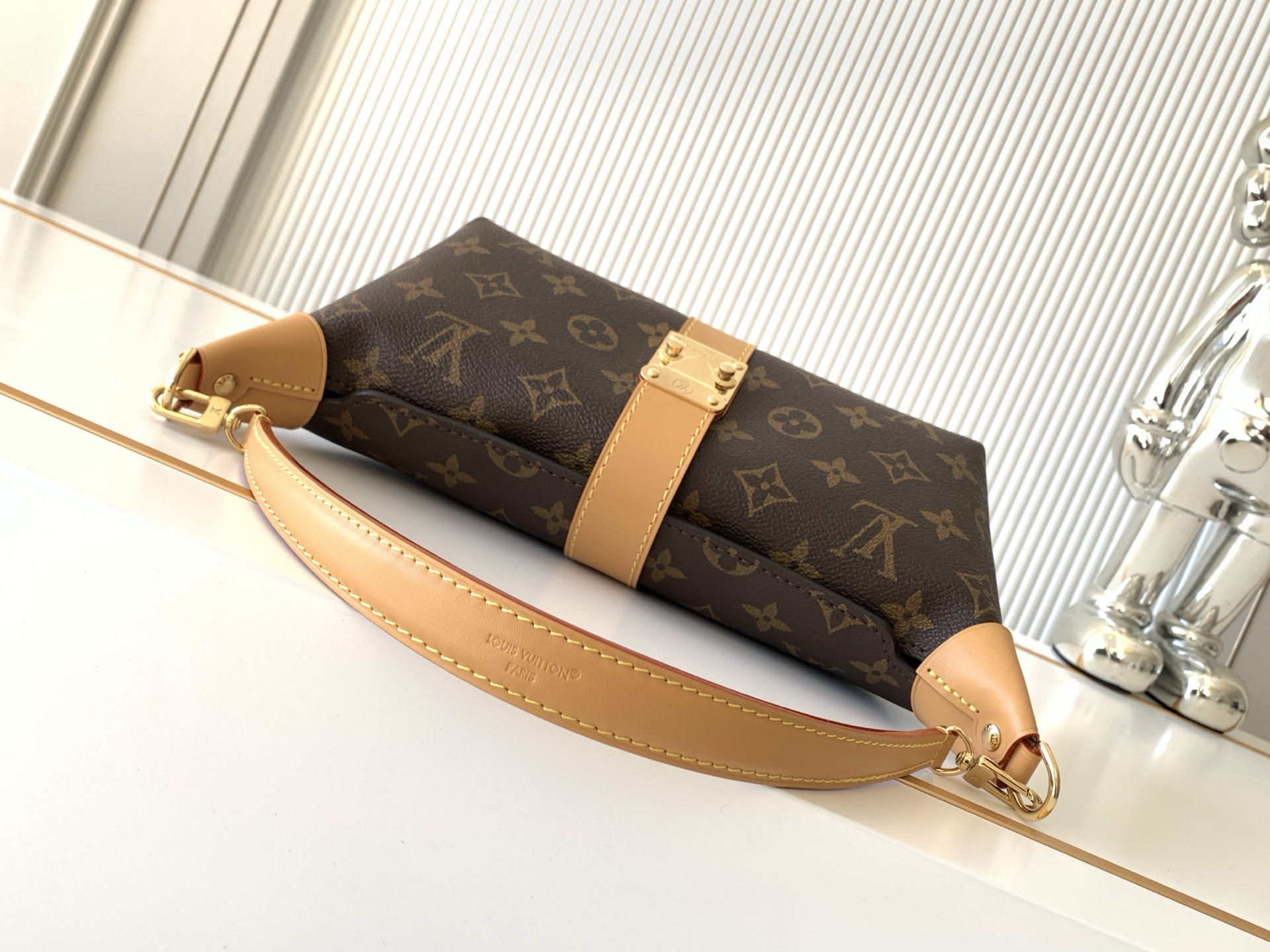 Louis Vuitton Hot New Product-160
