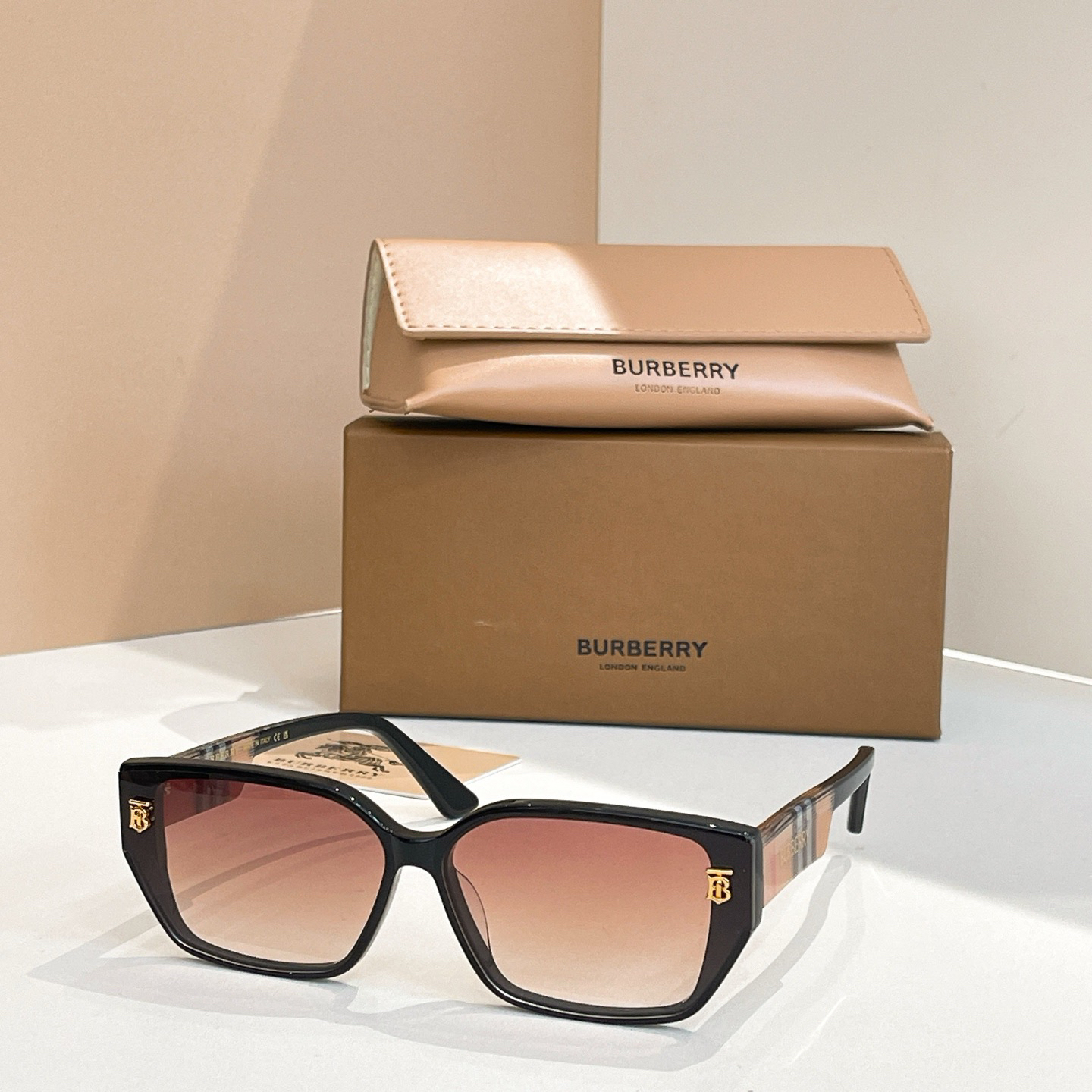 Burberry glasses-66