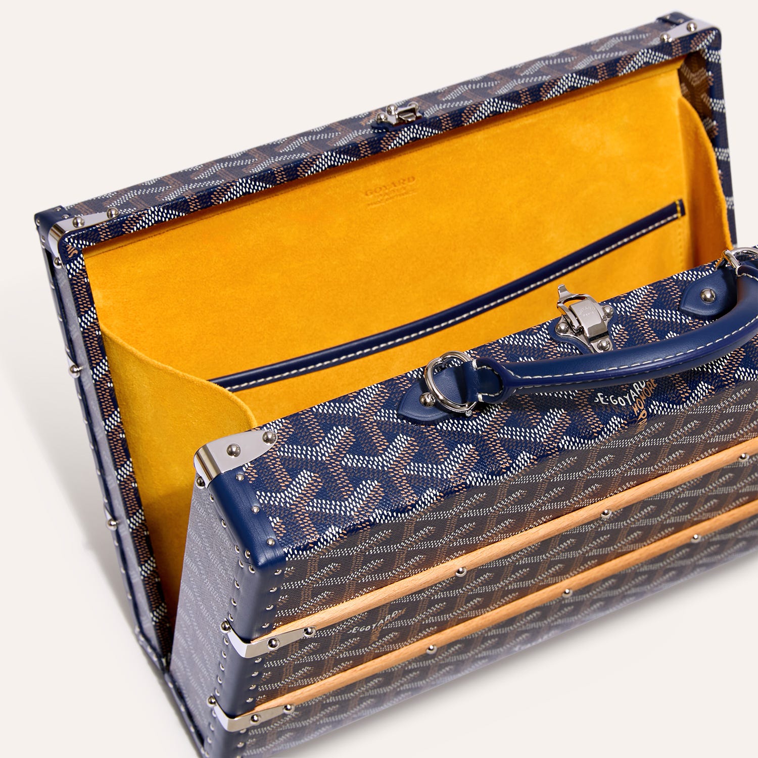 Palace MM trunk bag