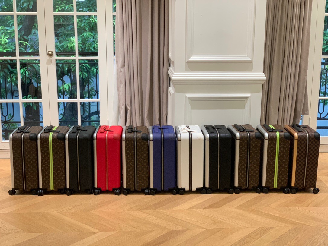LV luggage-8