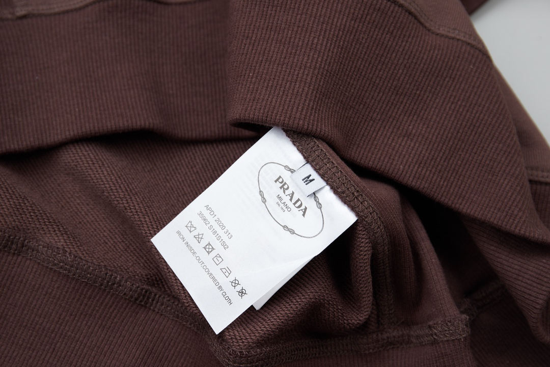 Prada clothing-298