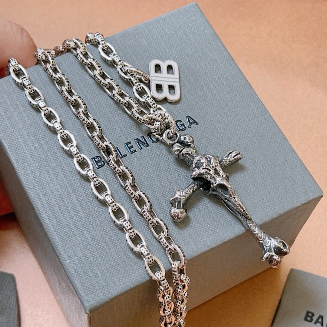 Balenciaga necklace-85
