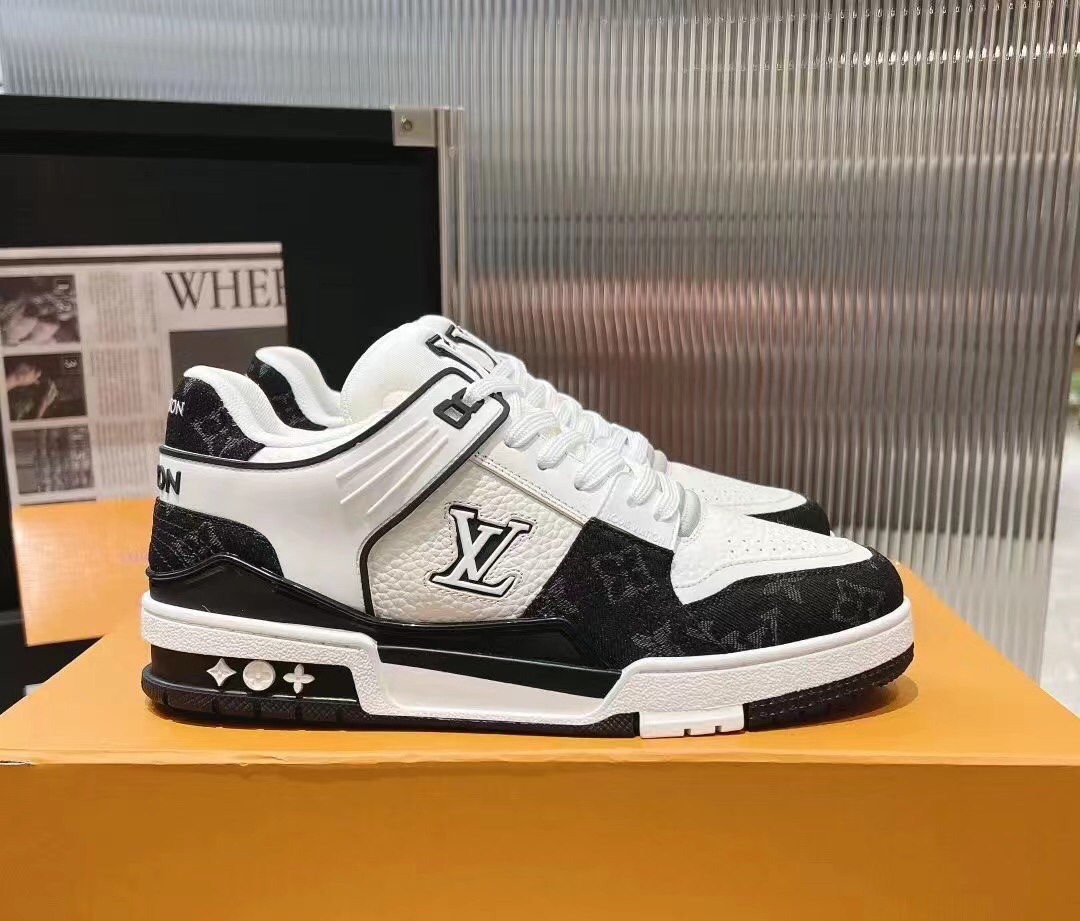 Lv Sneakers-40