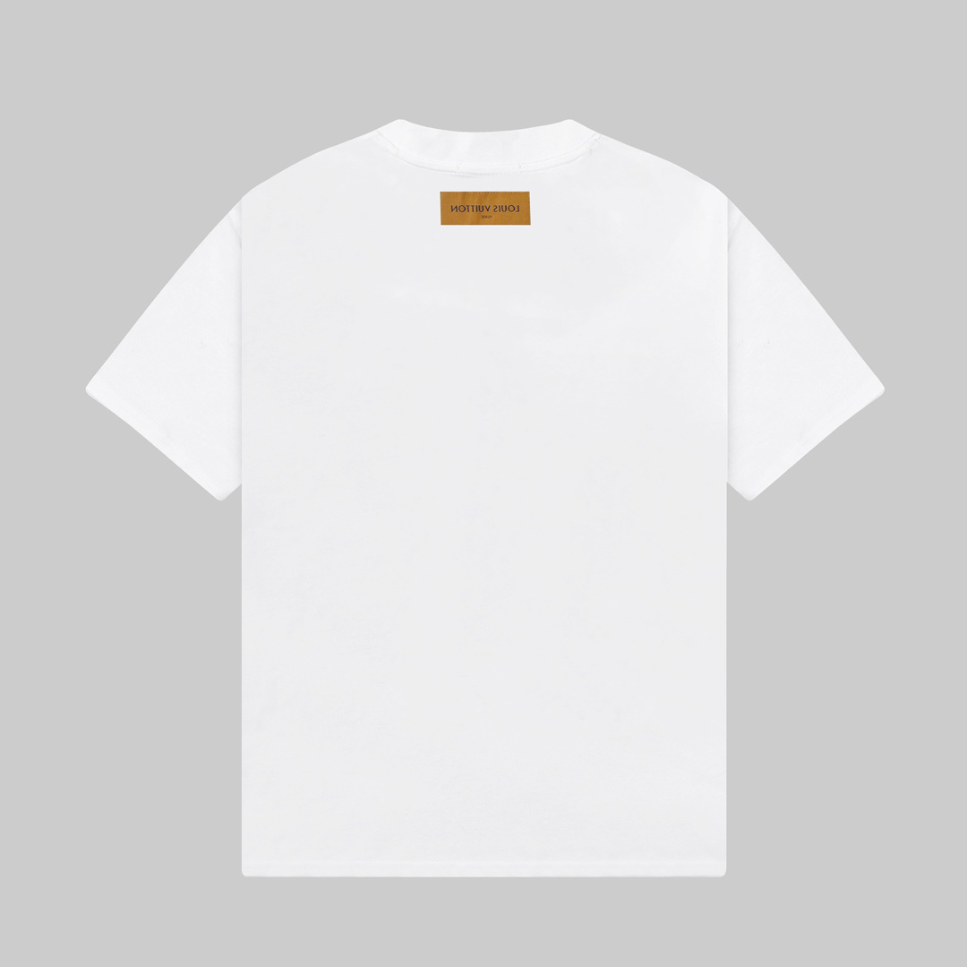 LV clothing-182
