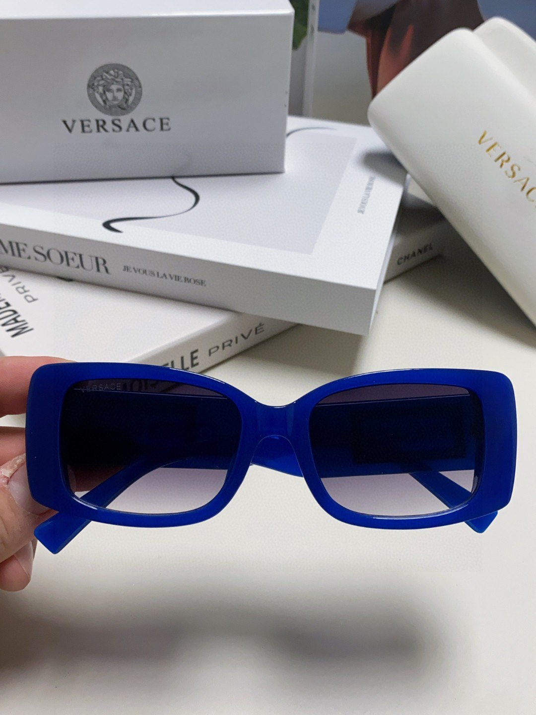 Versace glasses-10