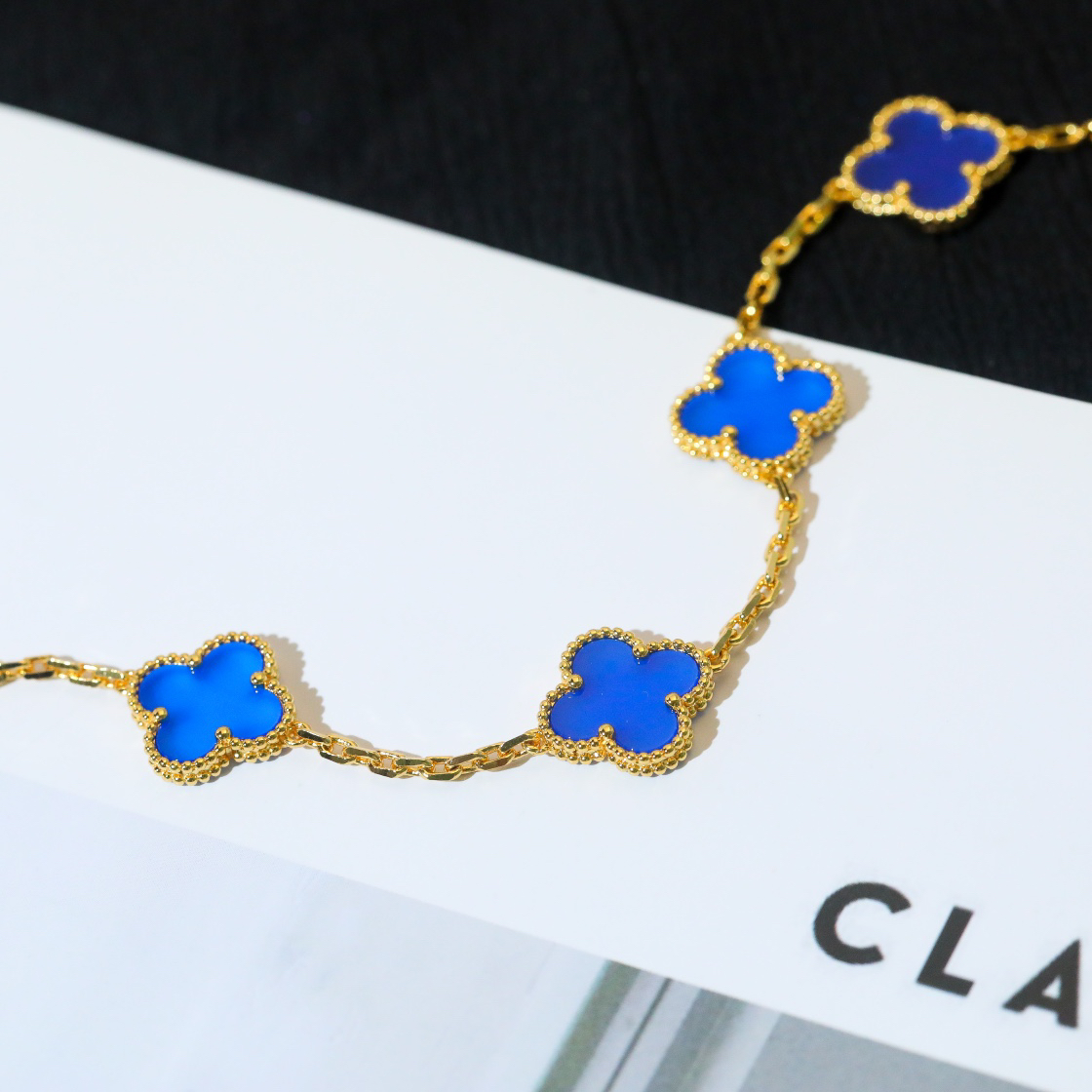 Van Cleef & Arpels Bracelet-41