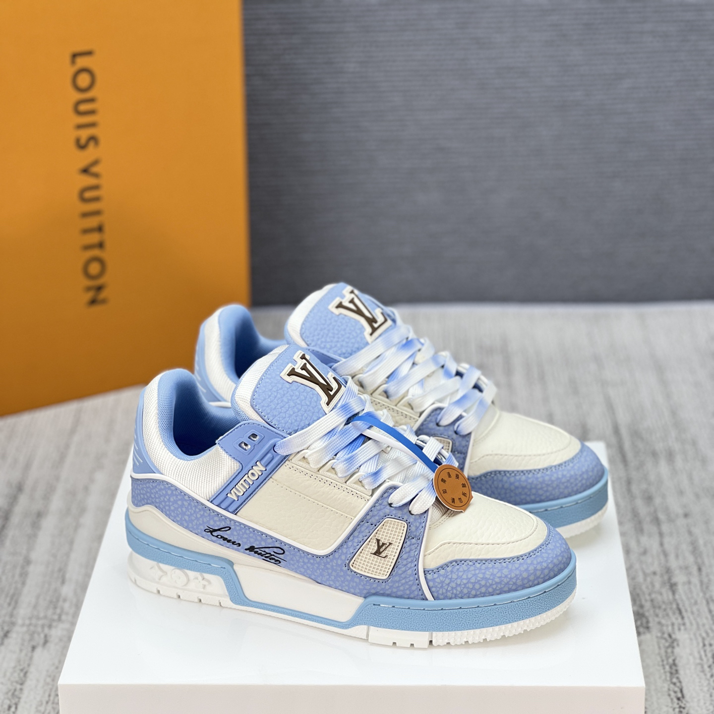 Lv Sneakers-153