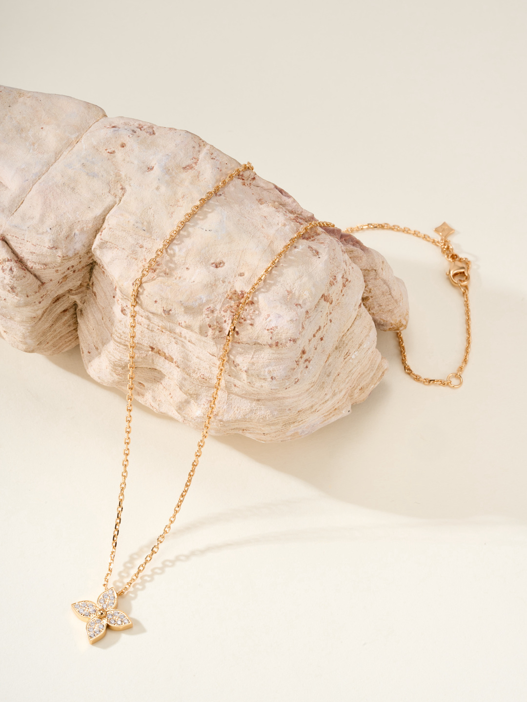 LV necklace-28
