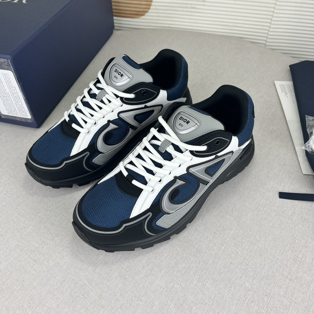 Dior Sneakers-211