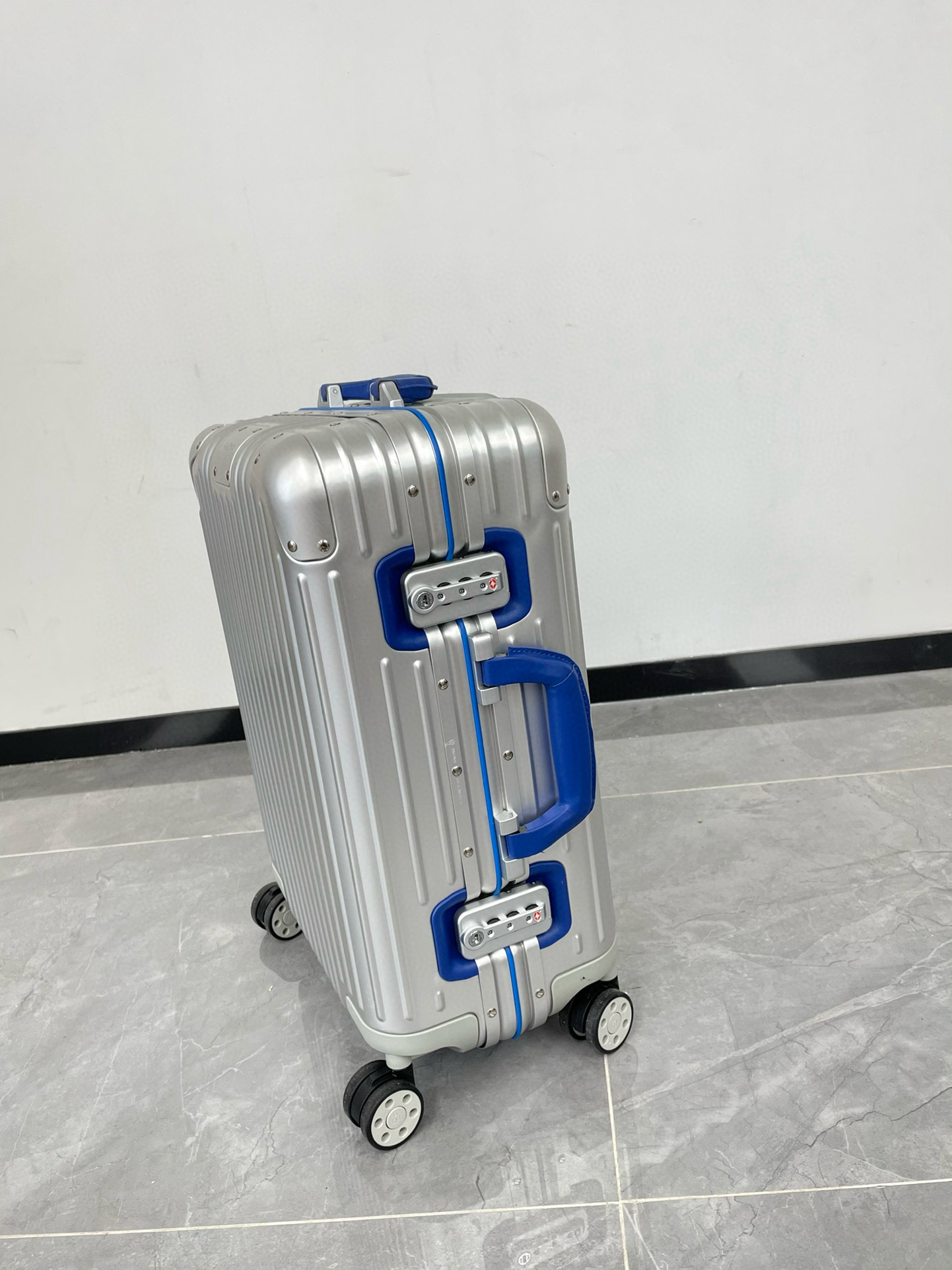 RIMOWA luggage-30