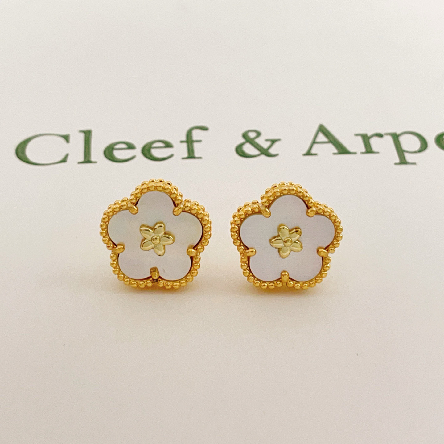 Van Cleef & Arpels earring-5