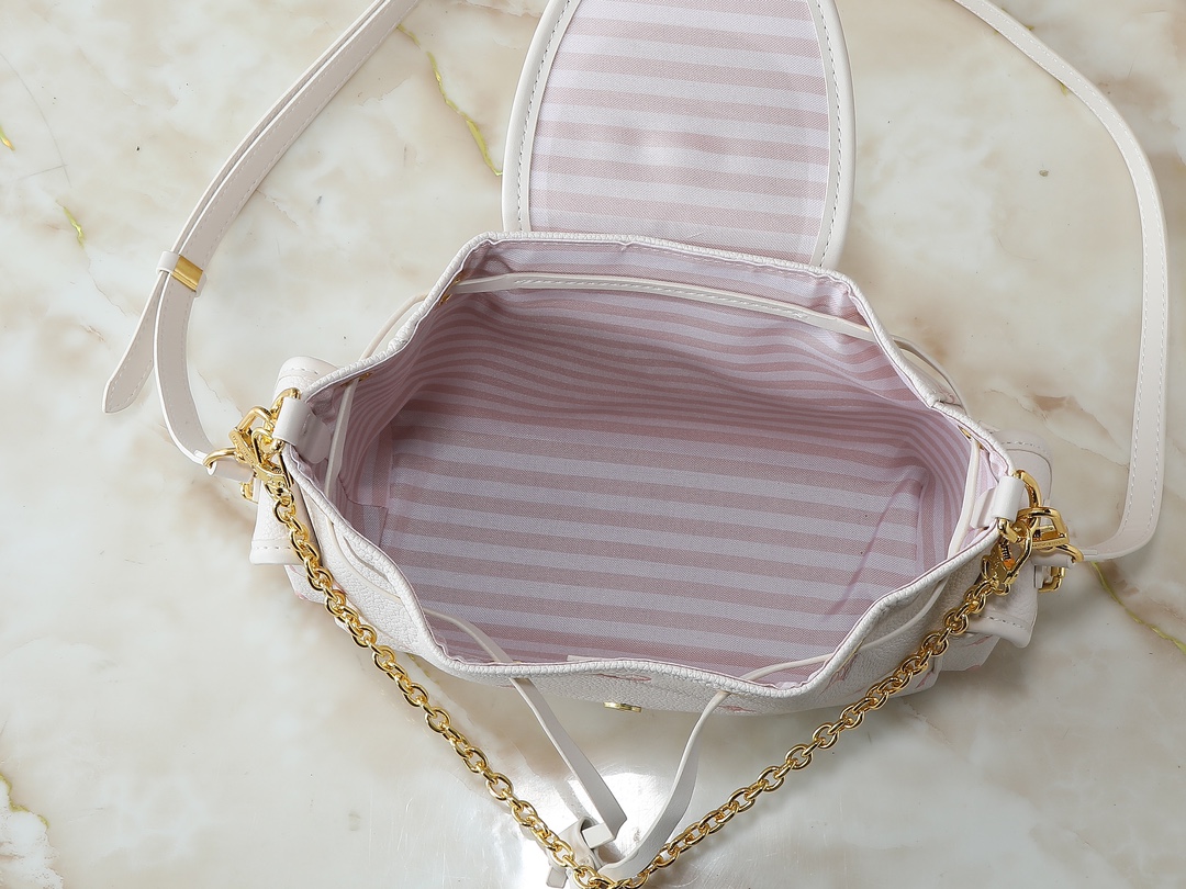 Louis Vuitton Hot New Product-38