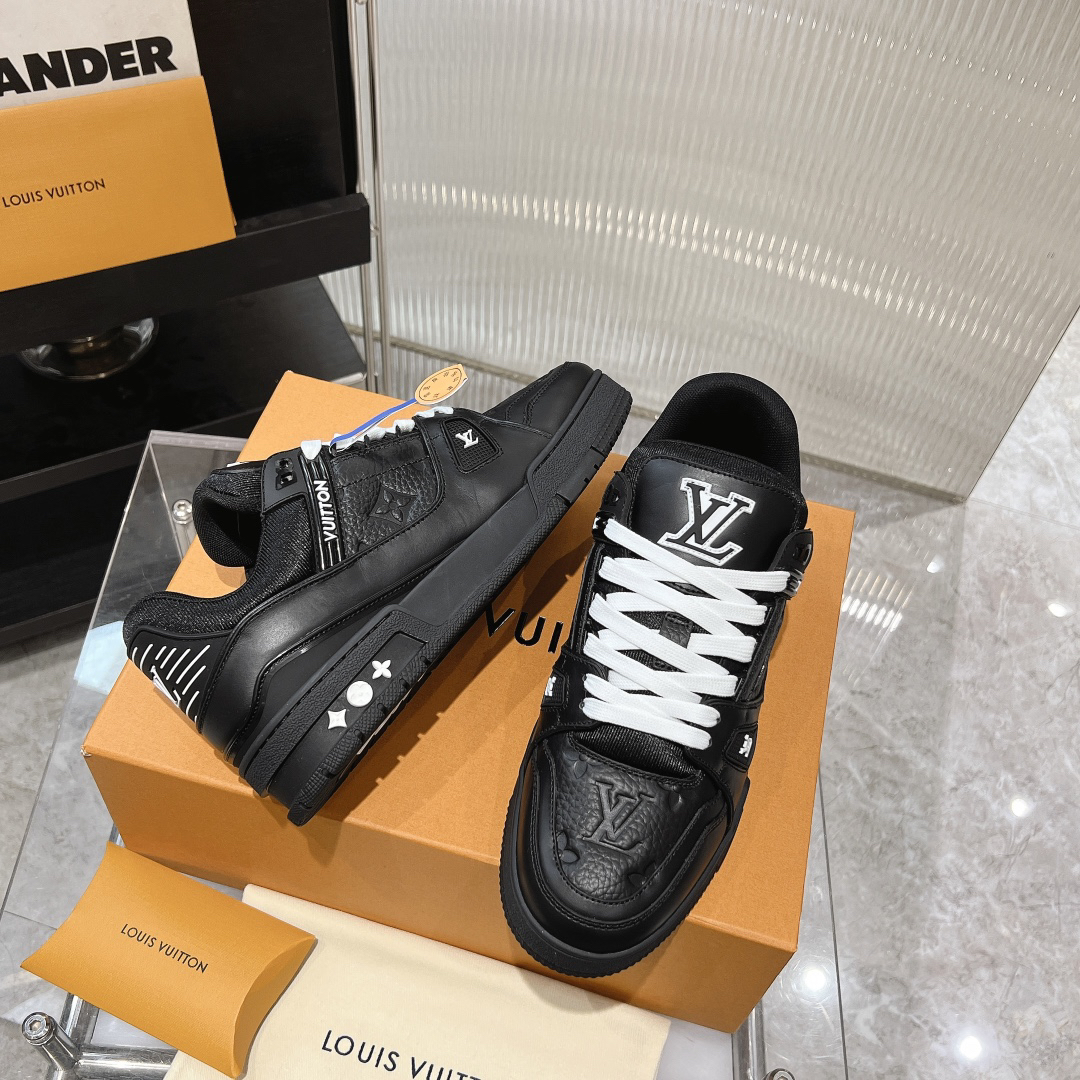 Lv Sneakers-30