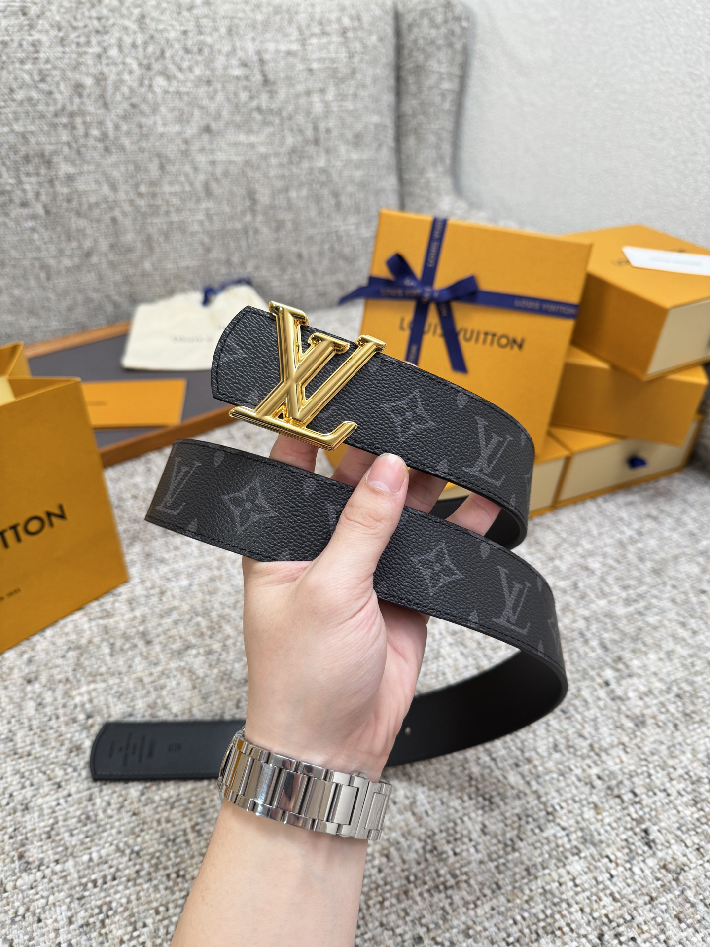 Lv belt-41