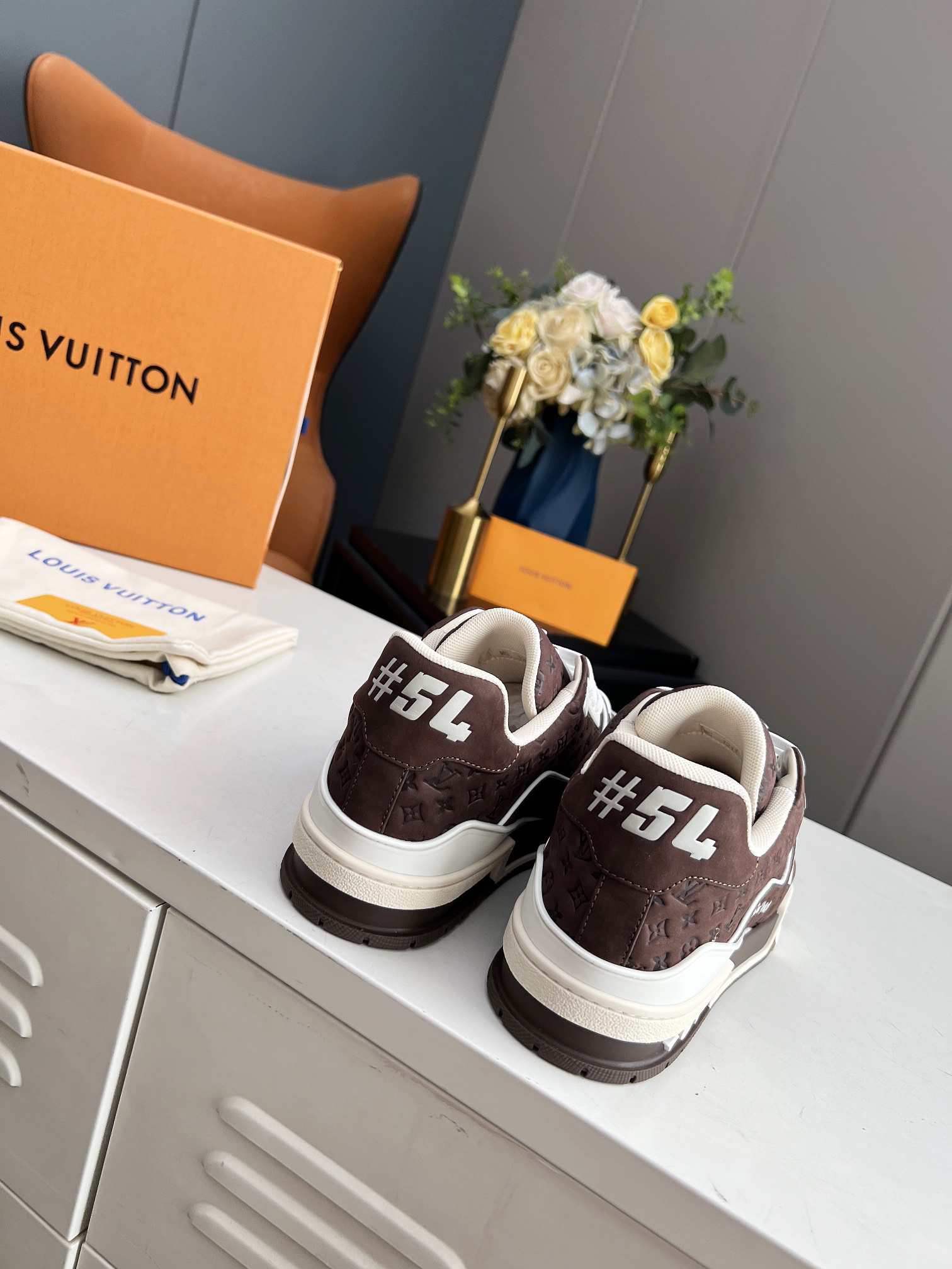 Lv Sneakers-57