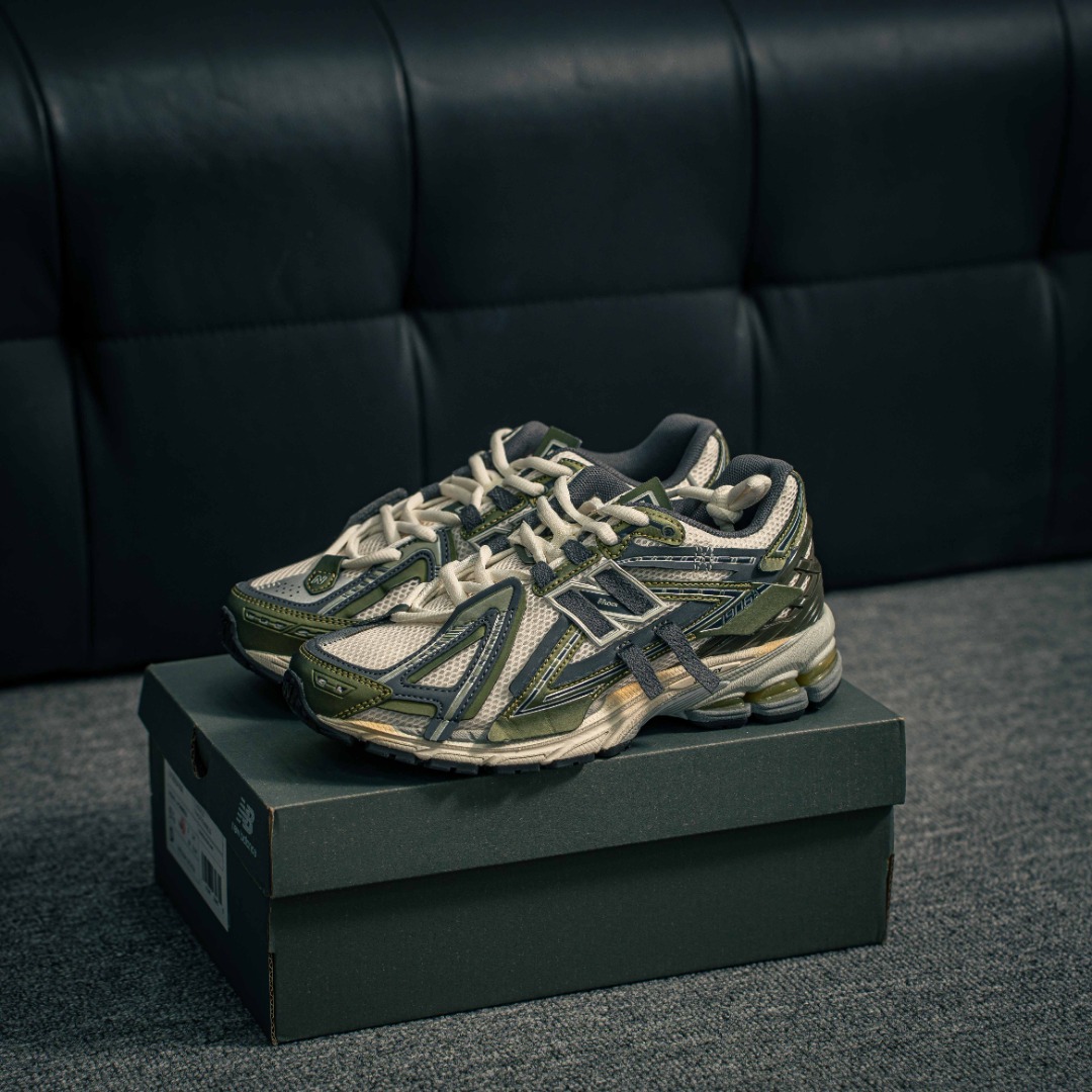 New Balance Sneakers-352