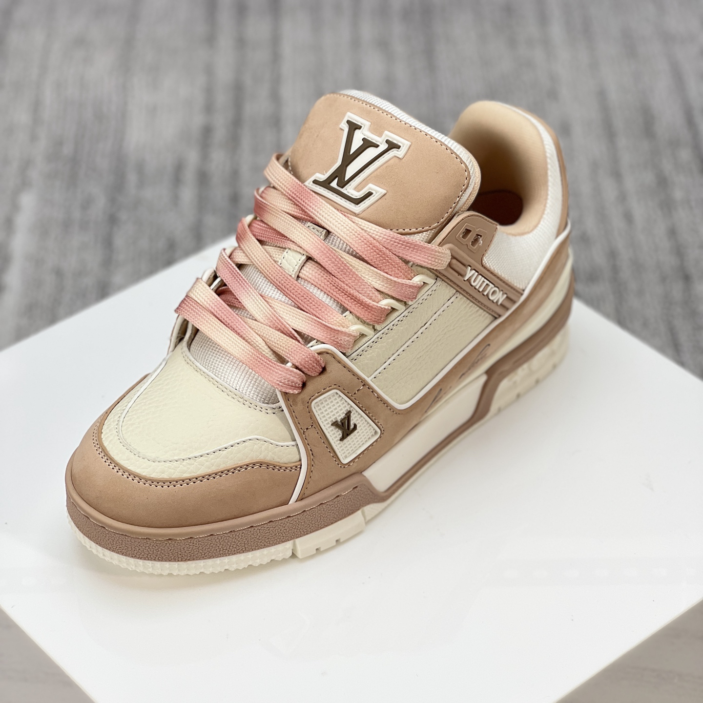 Lv Sneakers-151