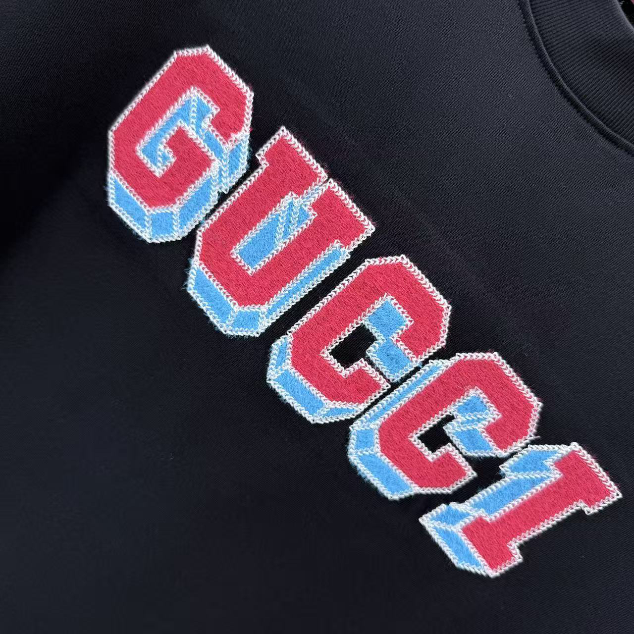 Gucci clothing-170