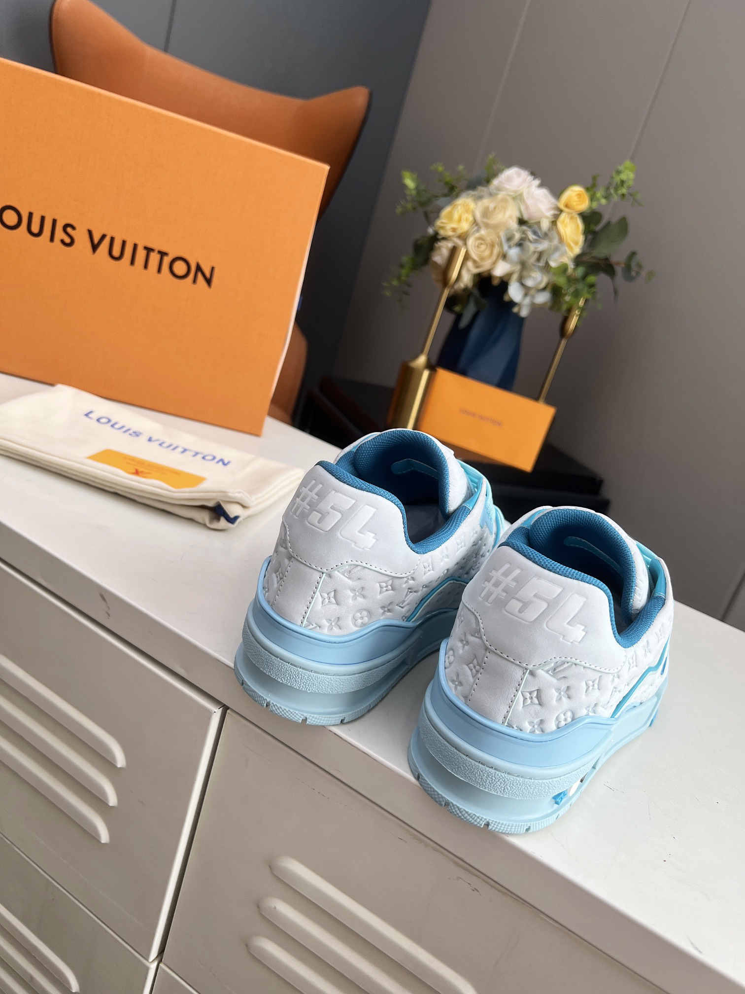Lv Sneakers-56