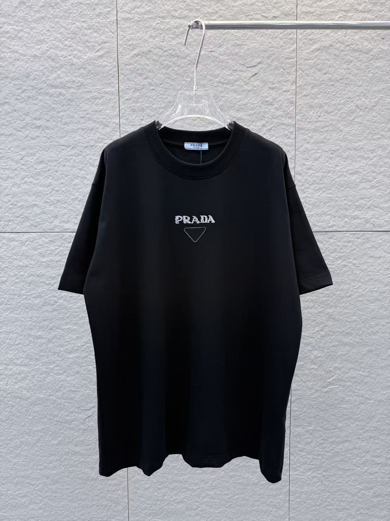 Prada clothing-102