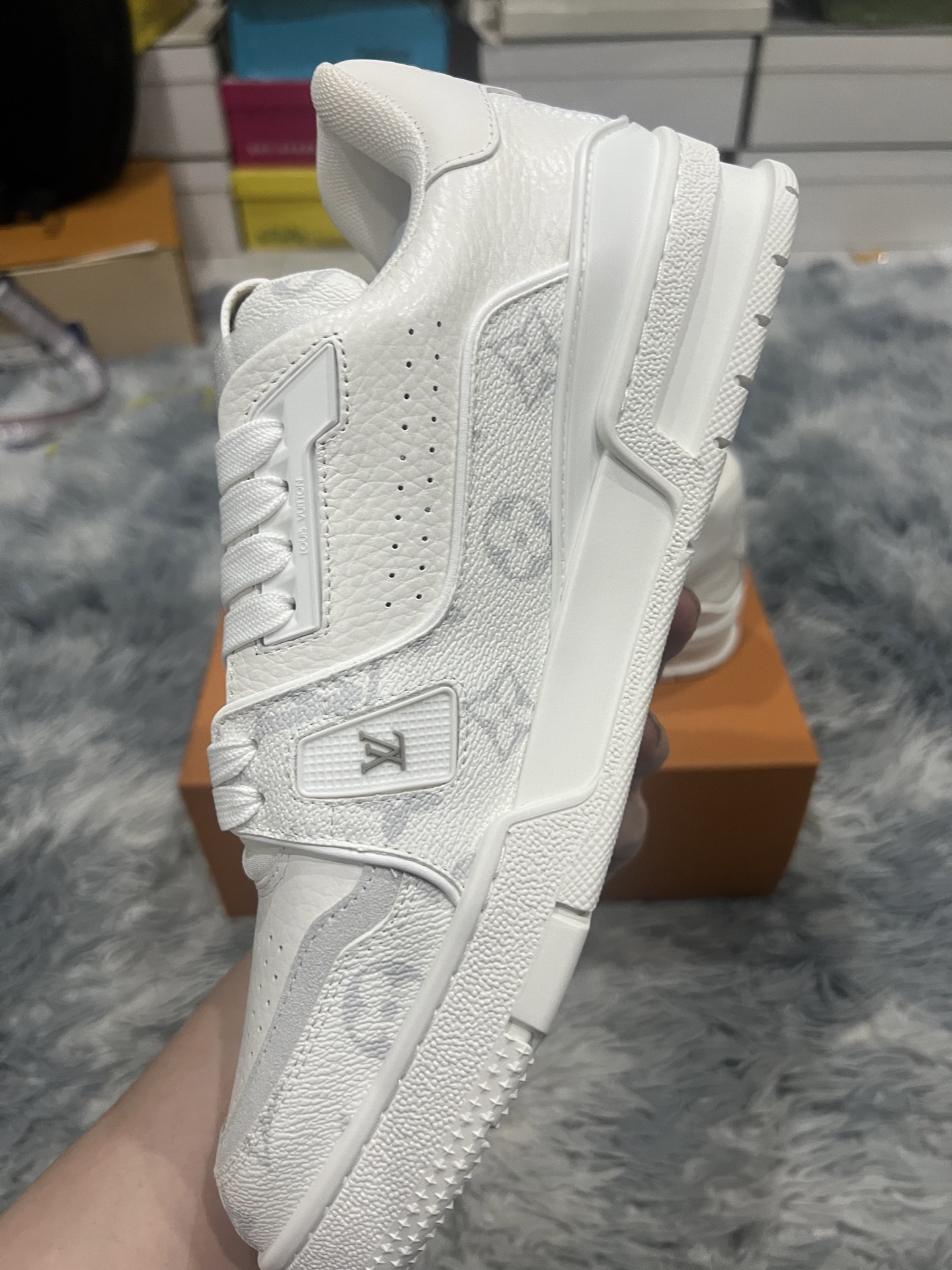 Lv Sneakers-80