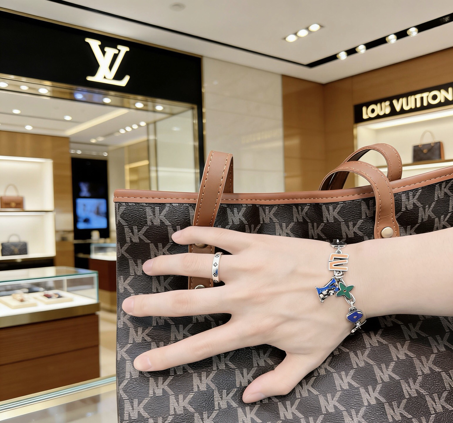 LV Bracelet-46