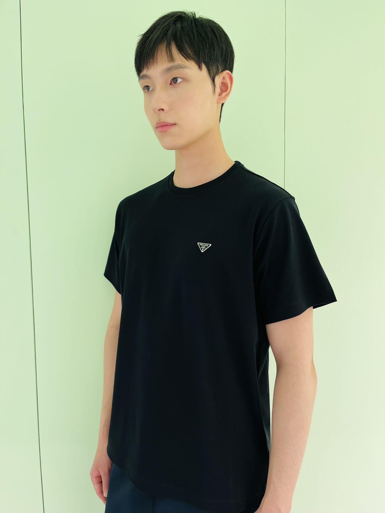 Prada clothing-58