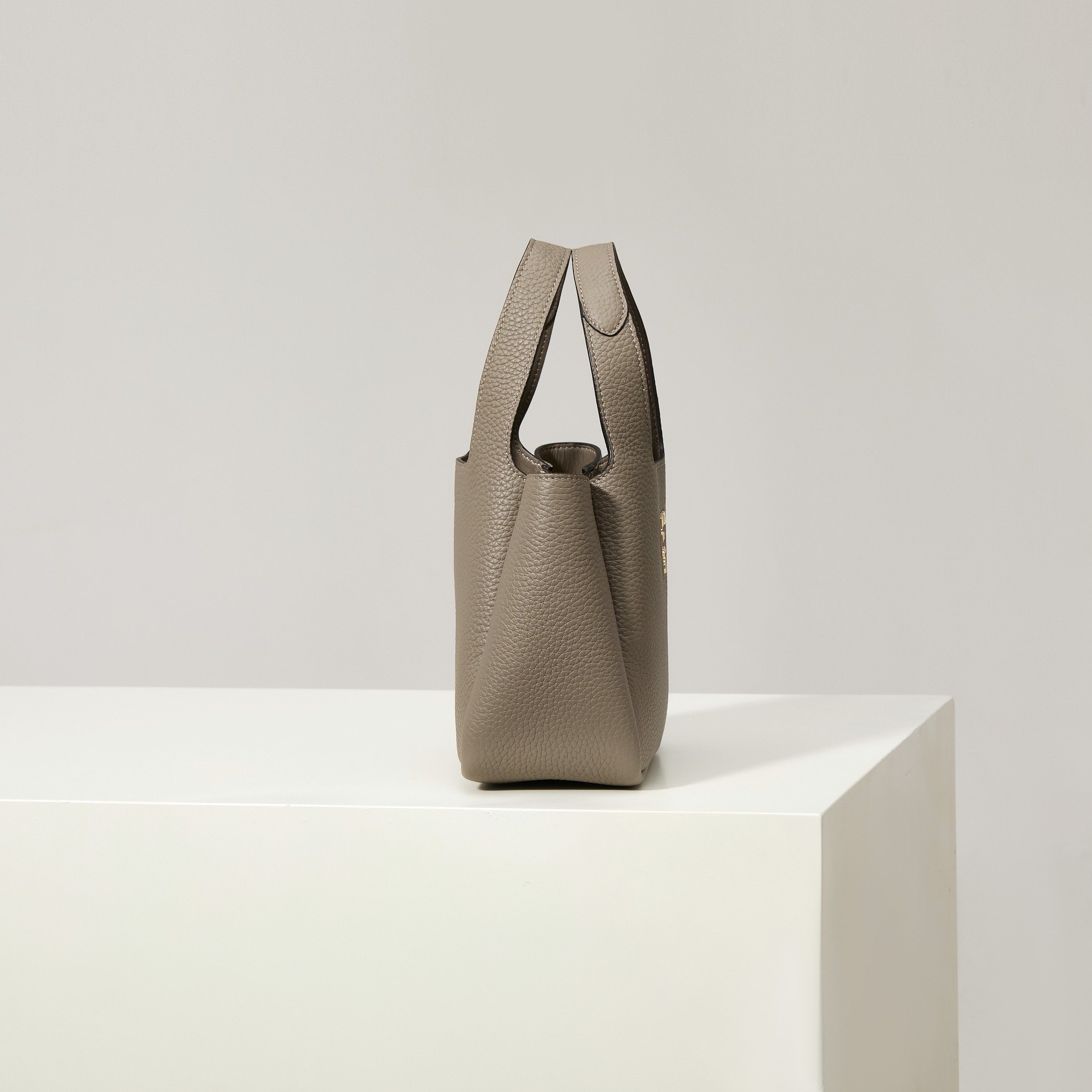 Prada Hot New Product-50