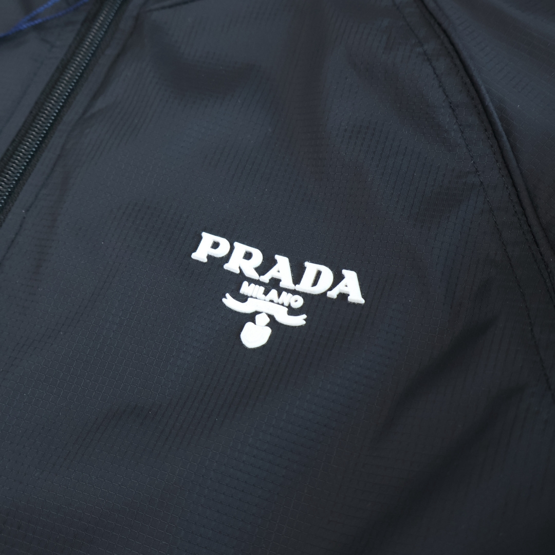 Prada Clothing-329