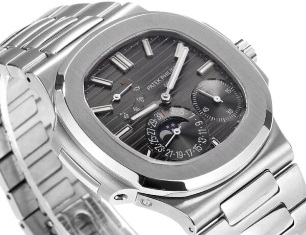 Nautilus Moon phases 40 mm,Stainless steel Dark Dial,5712/1A-001