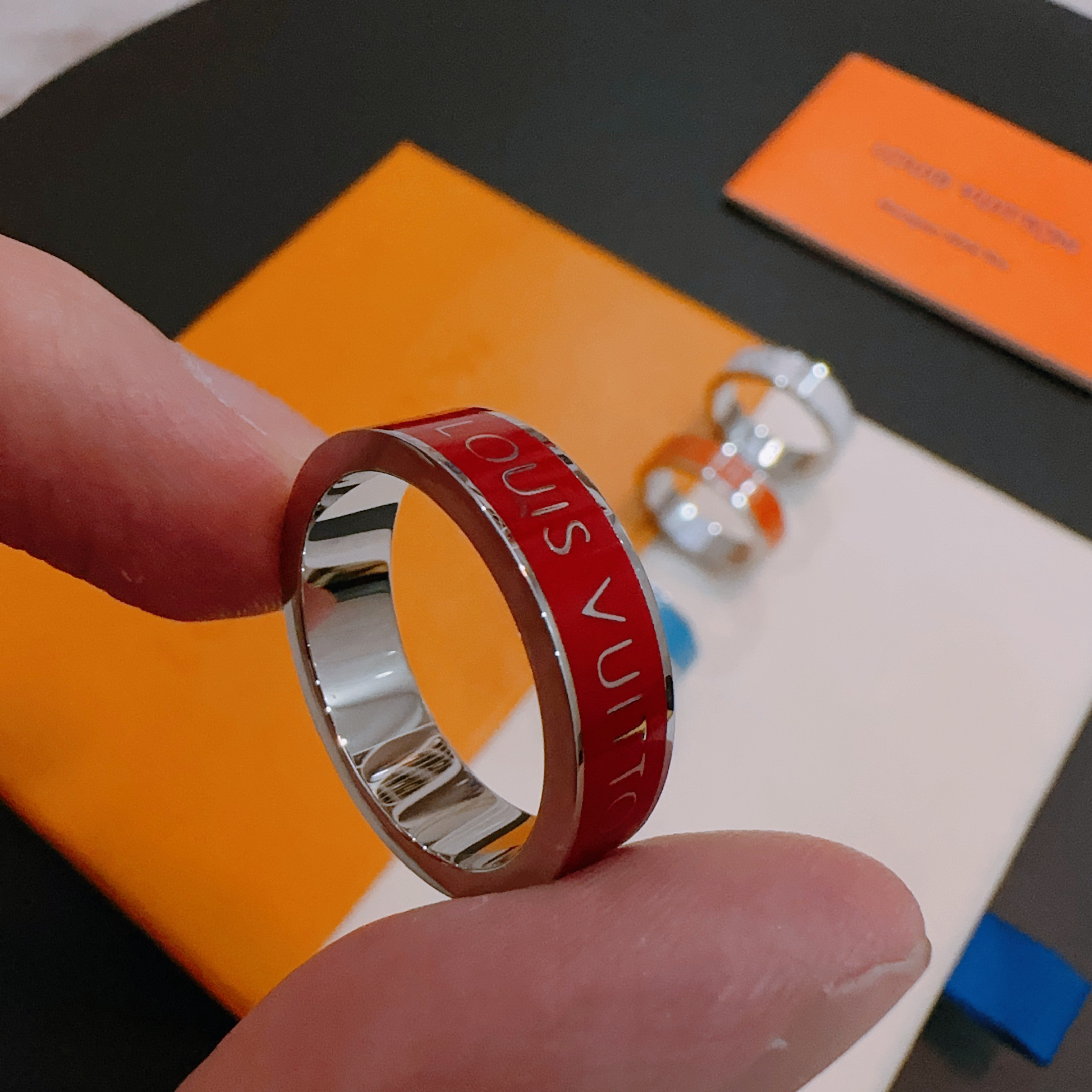 LV ring-61