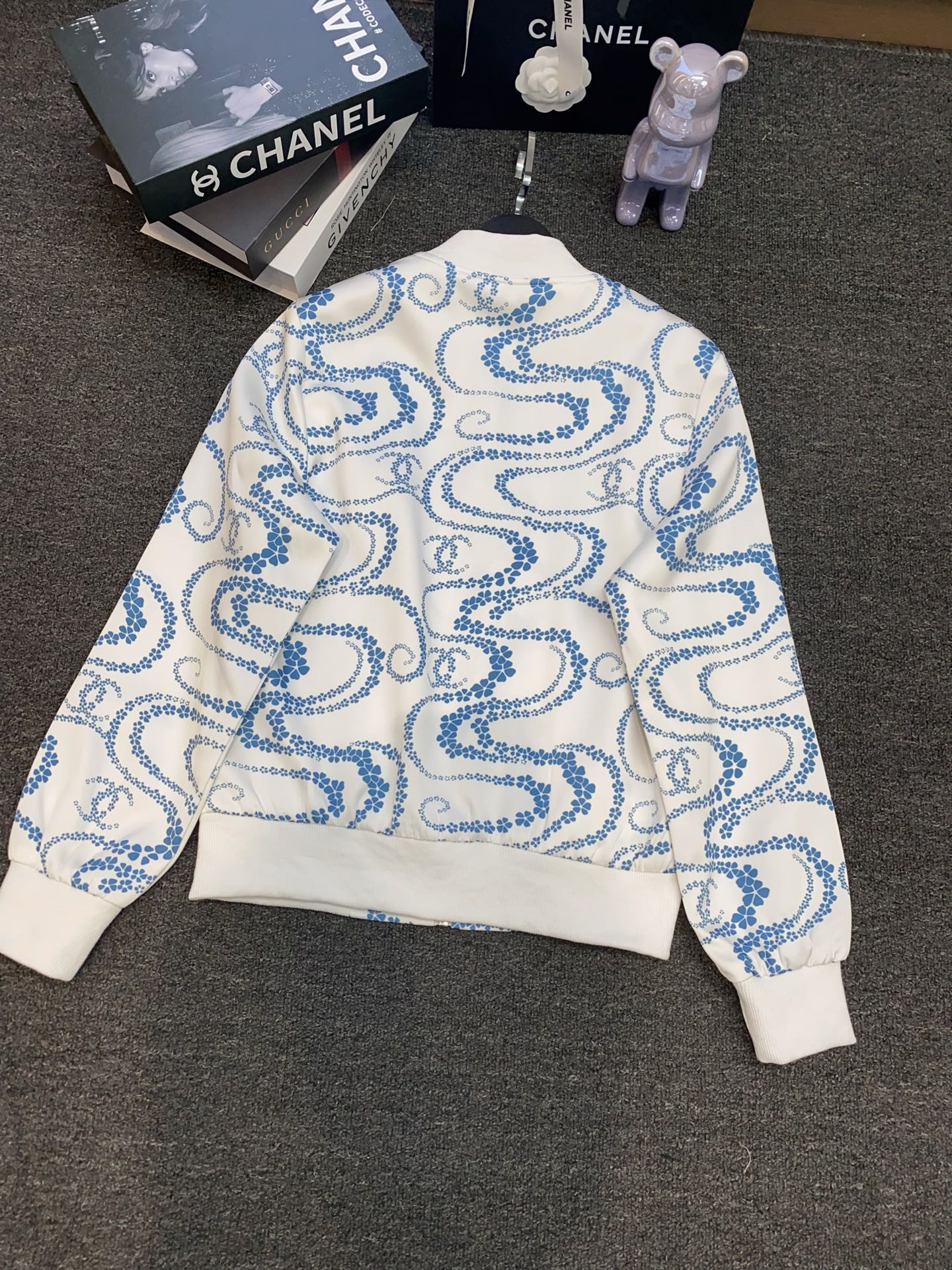 Chanel Clothing-189