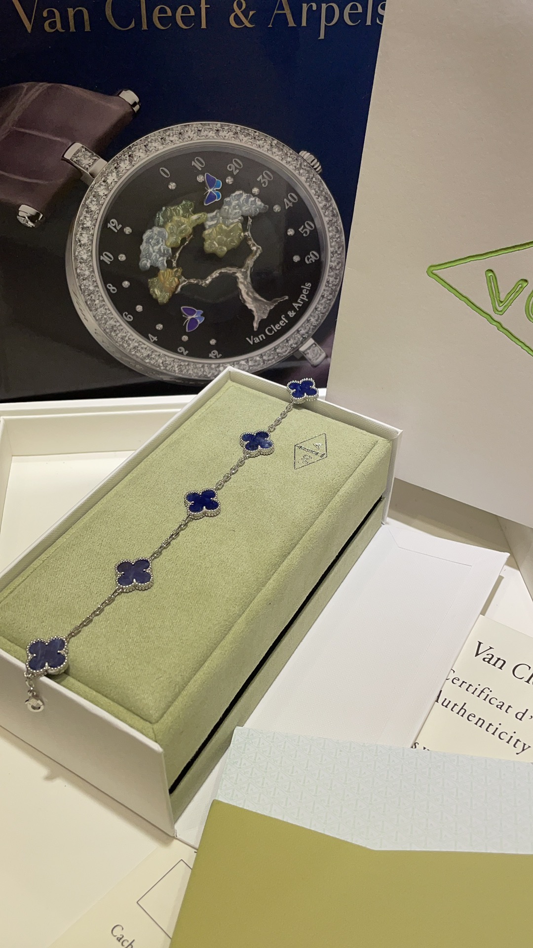 Van Cleef & Arpels Bracelet-105