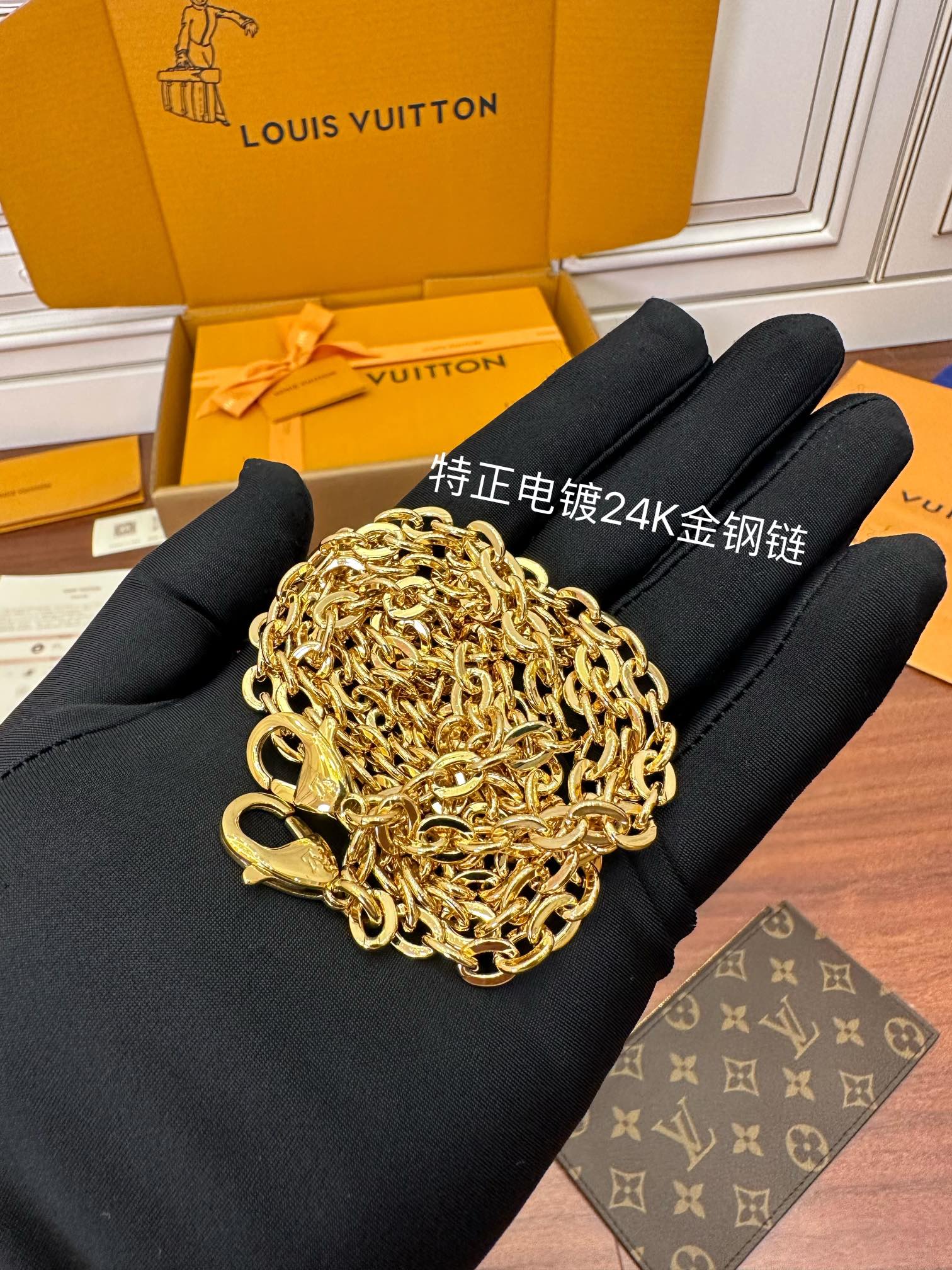 Louis Vuitton Hot New Product-77